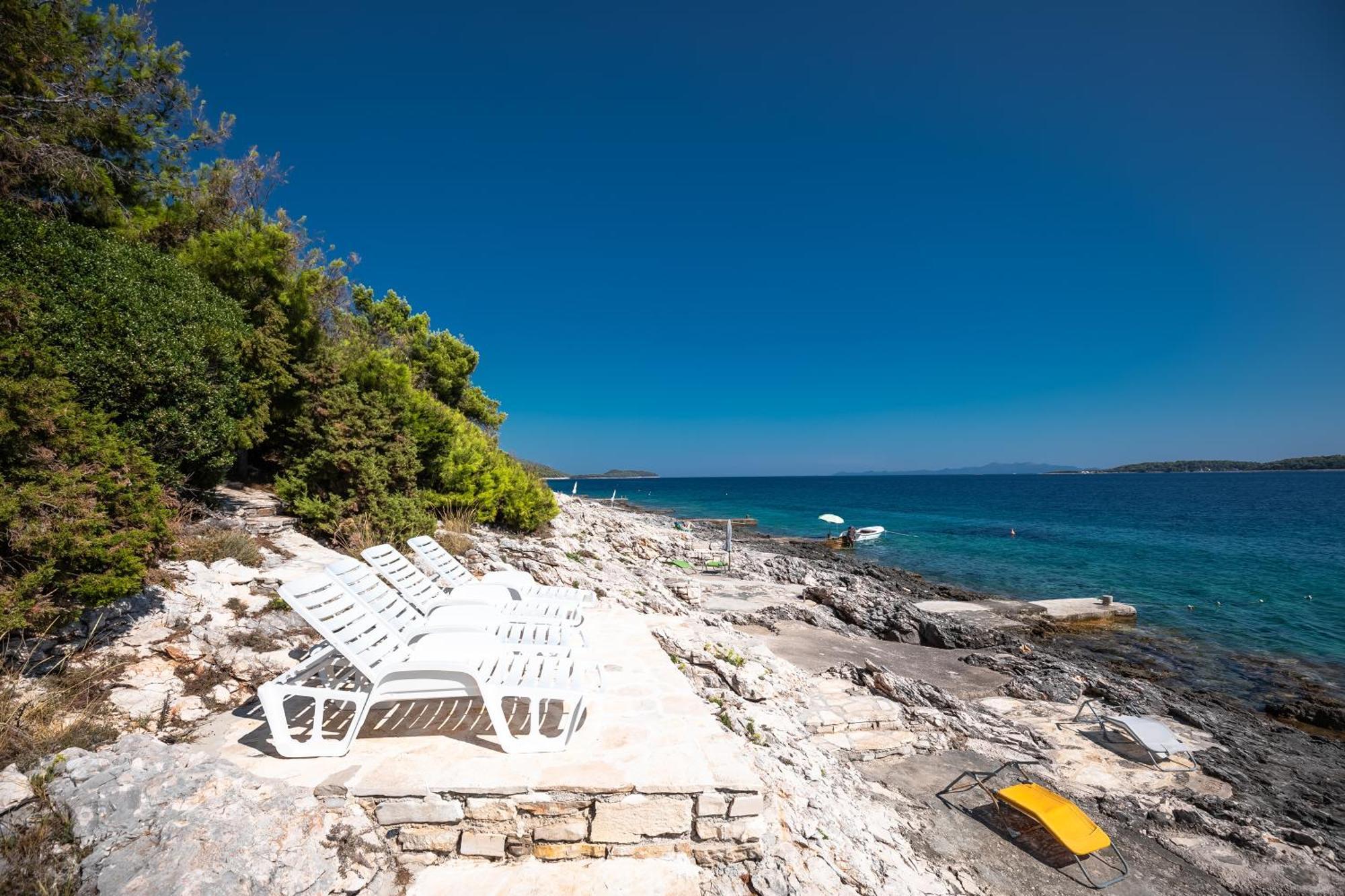 וולה לוקה Apartments By The Sea Cove Nova, Korcula - 11353 מראה חיצוני תמונה